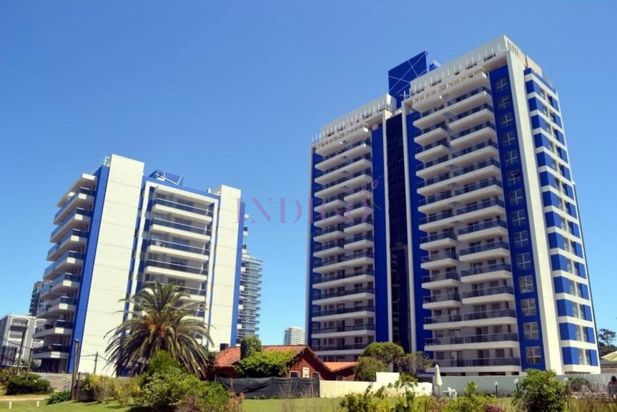 Apartamento Ref.974 - Alquiler de apartamento 3 Dormitorios, Punta del Este, Uruguay