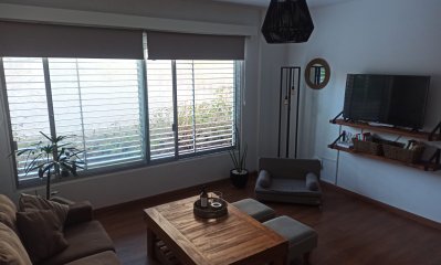 En venta Apartamento 1 dormitorio y cochera en Peninsula, Punta del Este