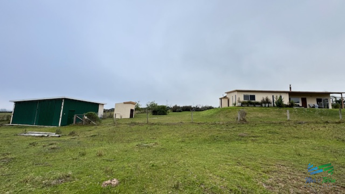 Campo Ref.5463 - Chacra de 6 has con 664 m2 - cerca de Piriapolis y del parque de fauna natural