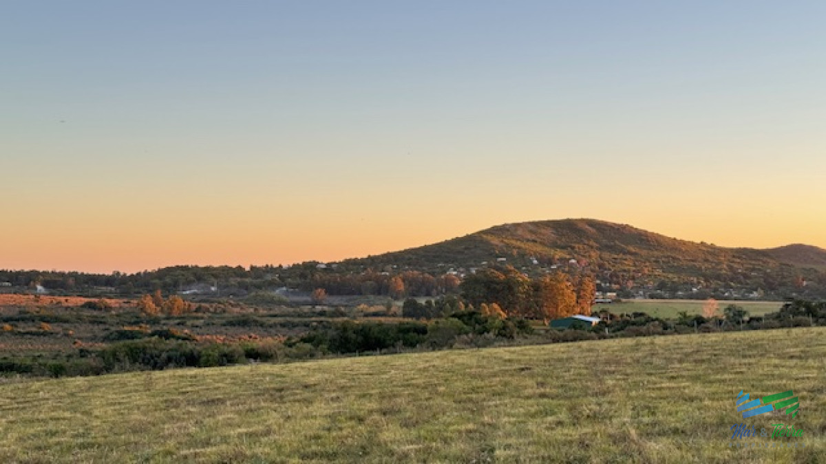 Campo Ref.5463 - Chacra de 6 has con 664 m2 - cerca de Piriapolis y del parque de fauna natural