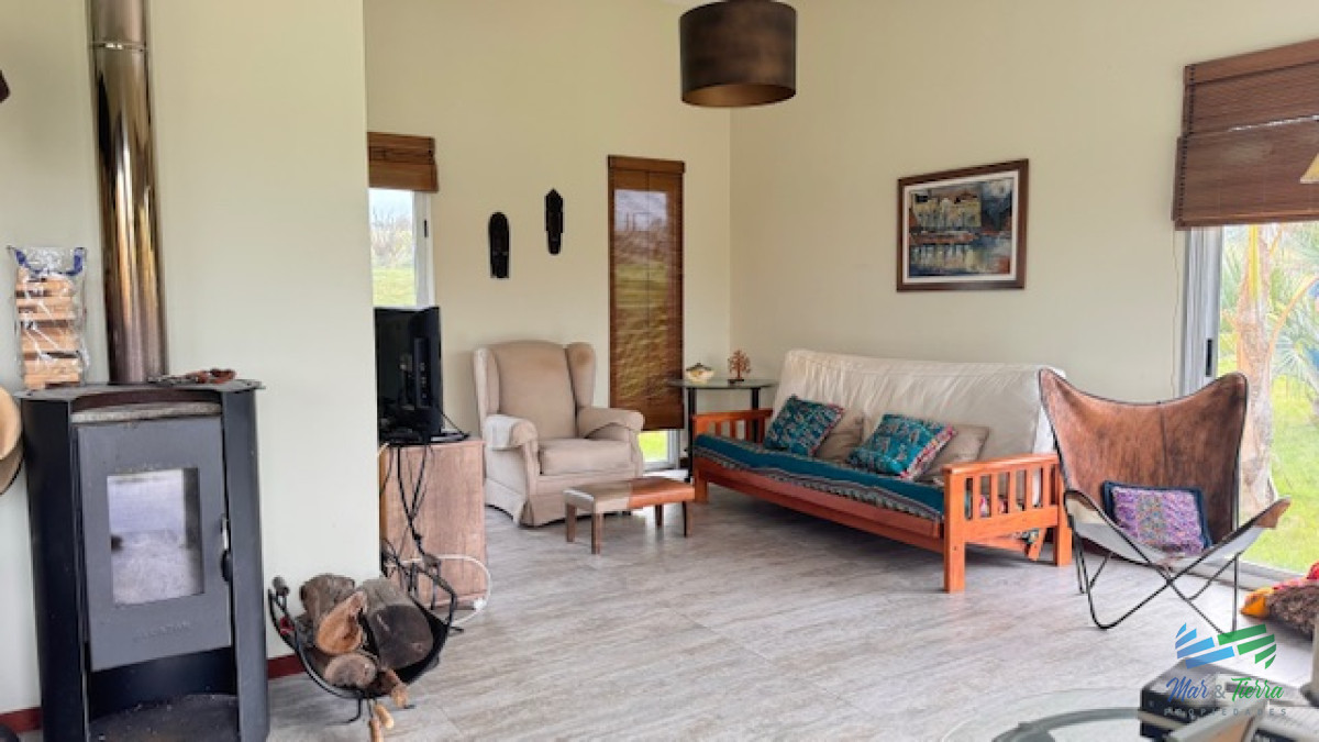 Campo Ref.5463 - Chacra de 6 has con 664 m2 - cerca de Piriapolis y del parque de fauna natural