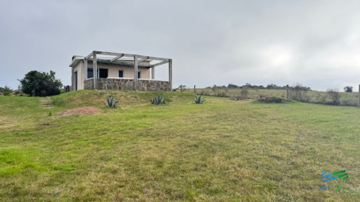 Campo Ref.5463 - Chacra de 6 has con 664 m2 - cerca de Piriapolis y del parque de fauna natural