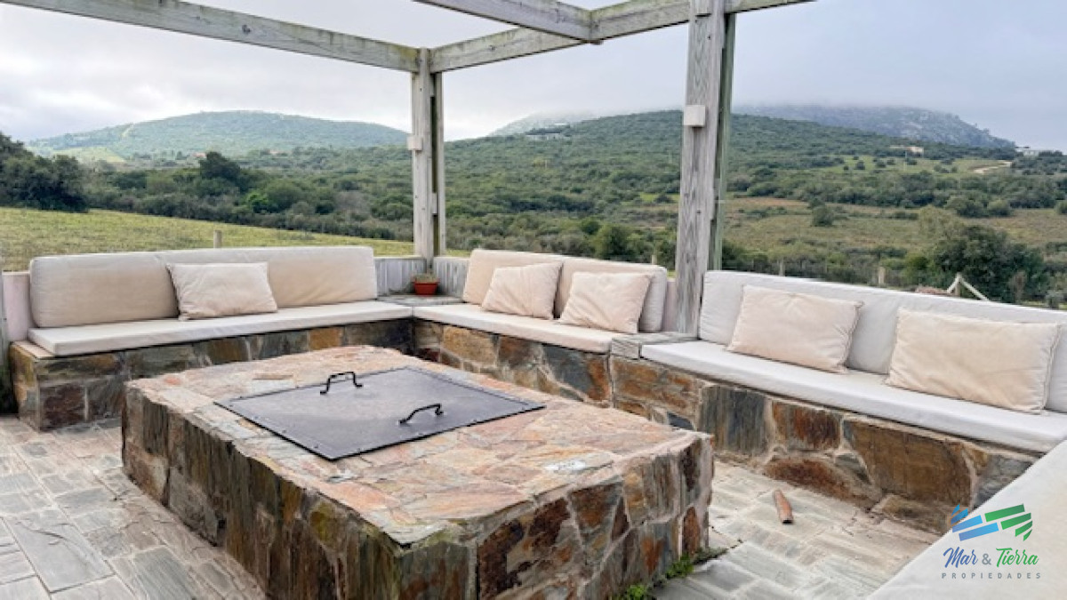 Campo Ref.5463 - Chacra de 6 has con 664 m2 - cerca de Piriapolis y del parque de fauna natural