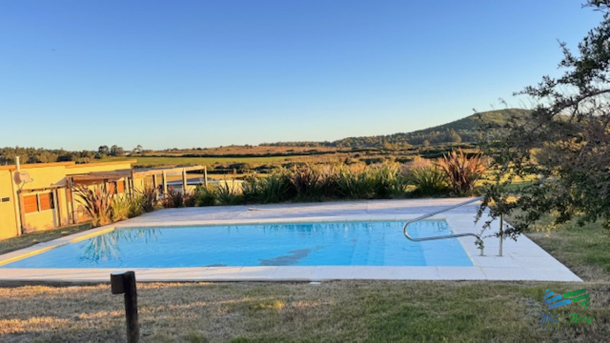 Campo Ref.5463 - Chacra de 6 has con 664 m2 - cerca de Piriapolis y del parque de fauna natural