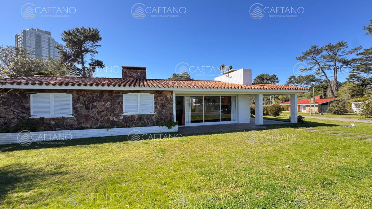 Arcobaleno - GoPunta - Portal Inmobiliario de Punta del Este - Maldonado