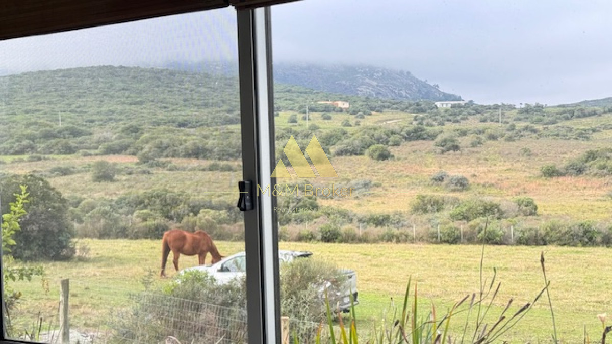 Campo Ref.375 - Chacra de 6 has con 664 m2 - cerca de Piriapolis y del parque de fauna natural