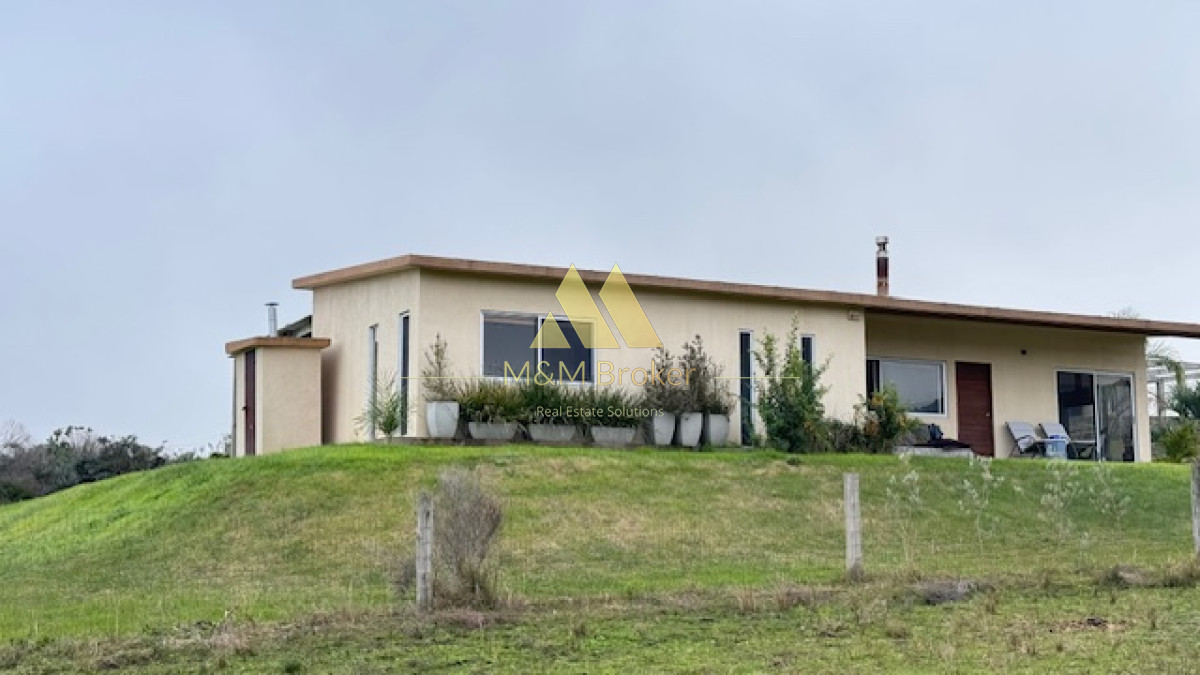 Campo Ref.375 - Chacra de 6 has con 664 m2 - cerca de Piriapolis y del parque de fauna natural