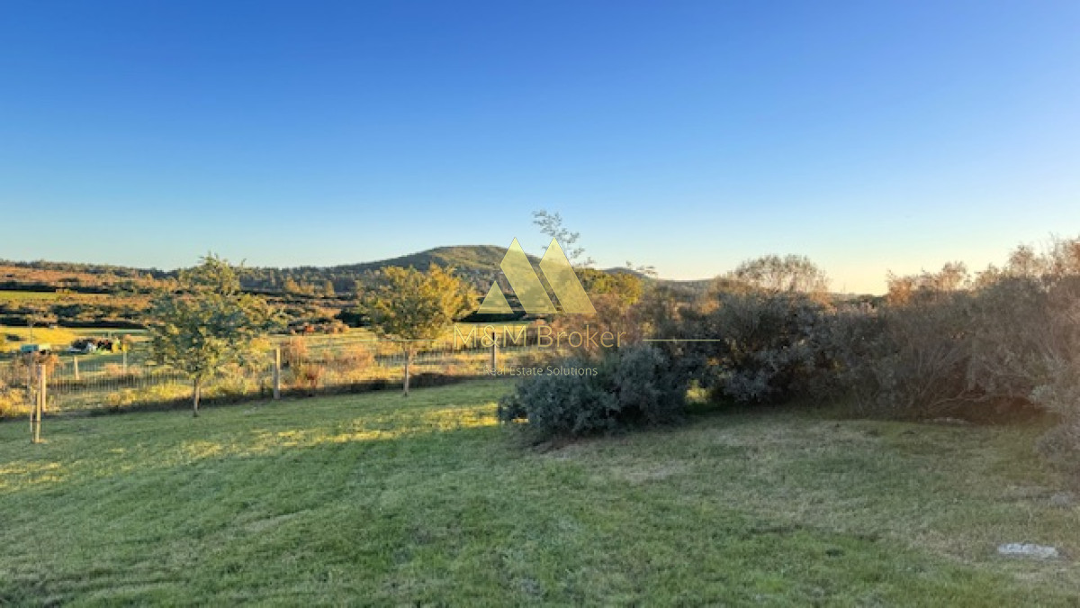 Campo Ref.375 - Chacra de 6 has con 664 m2 - cerca de Piriapolis y del parque de fauna natural