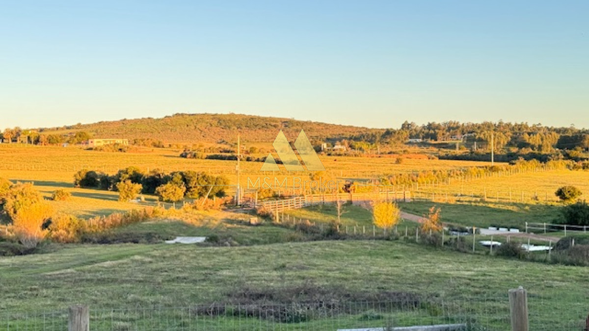 Campo Ref.375 - Chacra de 6 has con 664 m2 - cerca de Piriapolis y del parque de fauna natural