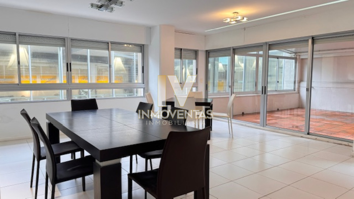 Apartamento ID.1883 - Apartameto en plena peninsula de 3 domitorios 3 baños mas toilete. Consulte !!!!
