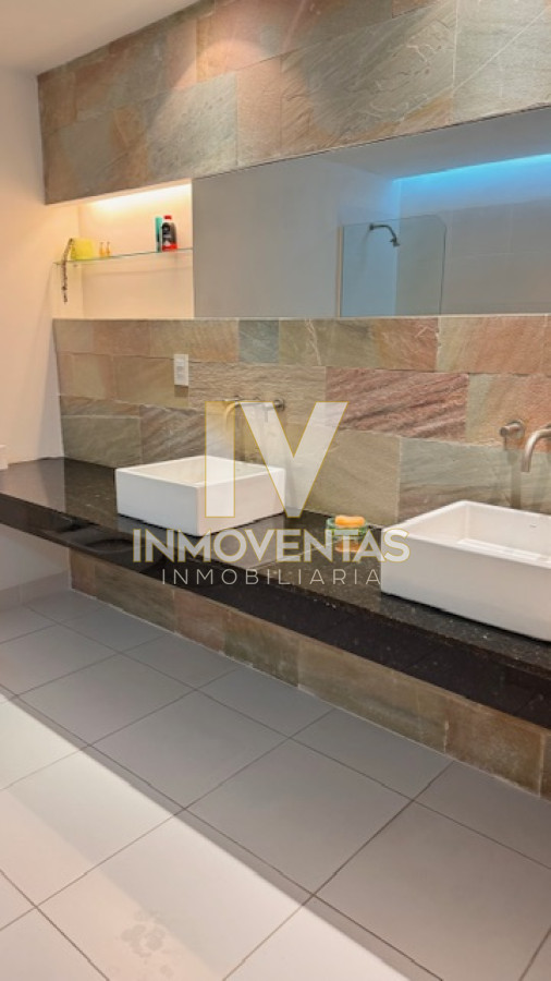 Apartamento ID.1883 - Apartameto en plena peninsula de 3 domitorios 3 baños mas toilete. Consulte !!!!