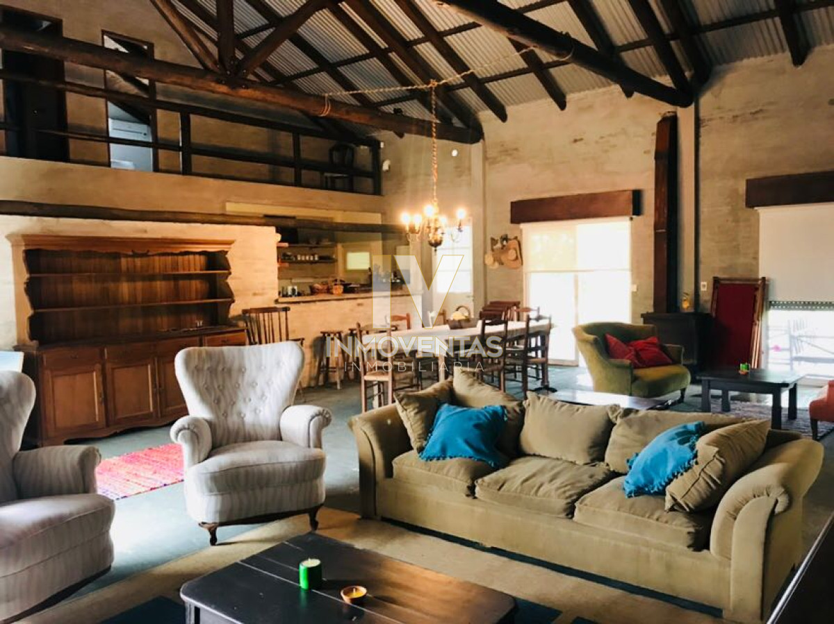 Chacra ID.319 - Chacra muy cerca de Ruta 104 y camino Eguzquiza, casa y piscina. Consulte!!!!