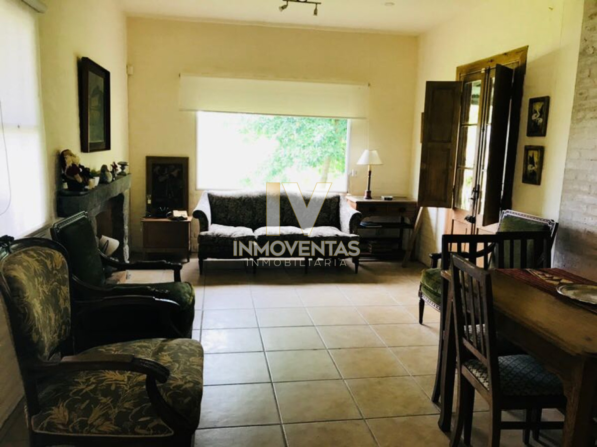 Chacra ID.319 - Chacra muy cerca de Ruta 104 y camino Eguzquiza, casa y piscina. Consulte!!!!