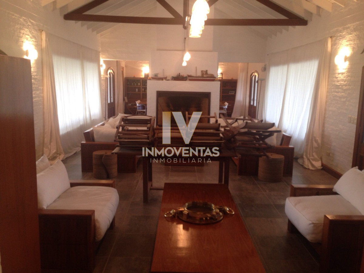 Chacra ID.318 - Chacra por ruta 104 muy cerca de Manantiales - Excelente entorno - Consulte!!!