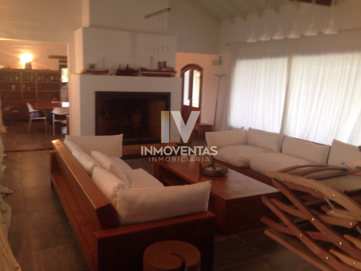 Chacra ID.318 - Chacra por ruta 104 muy cerca de Manantiales - Excelente entorno - Consulte!!!