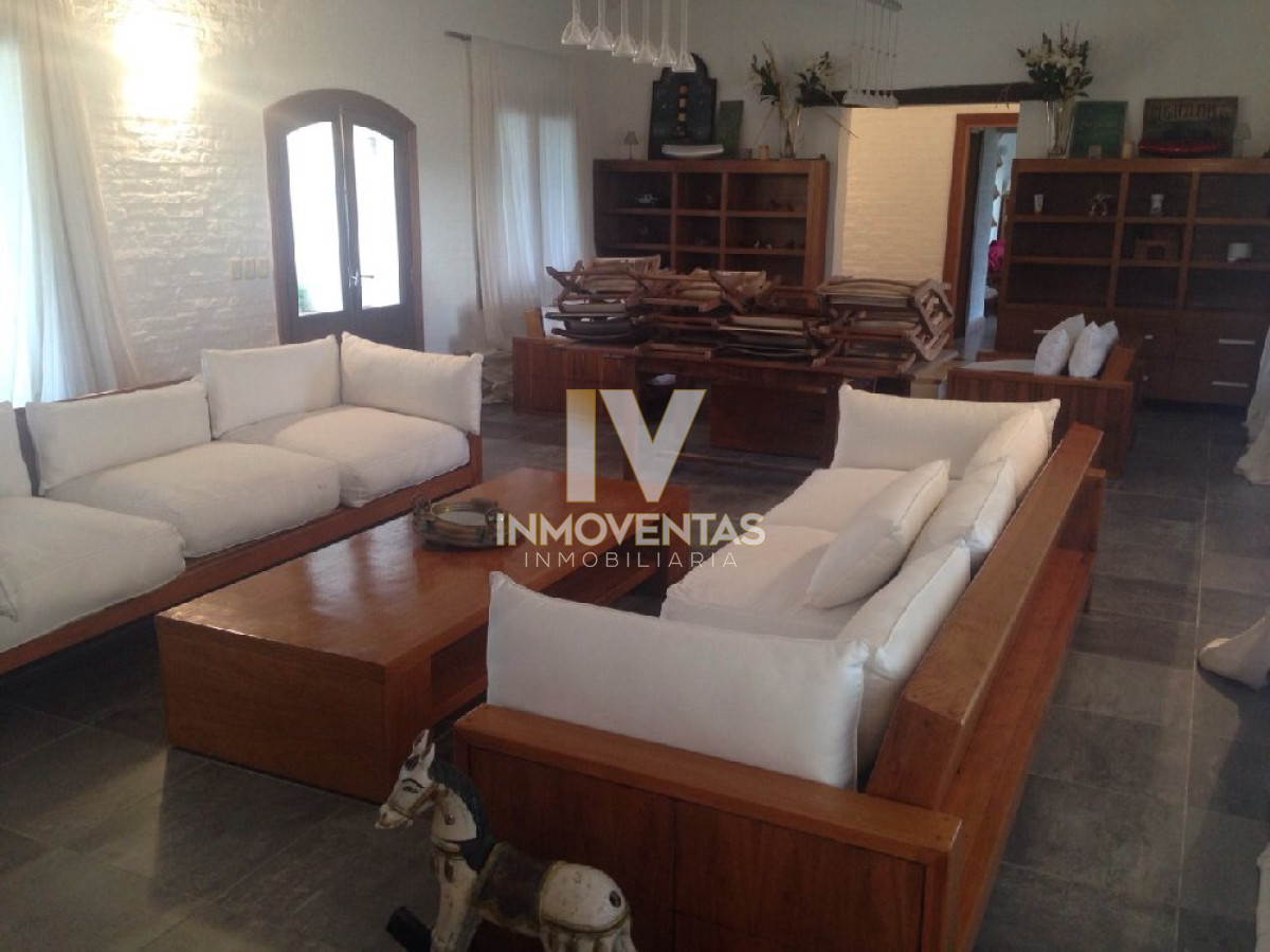 Chacra ID.318 - Chacra por ruta 104 muy cerca de Manantiales - Excelente entorno - Consulte!!!