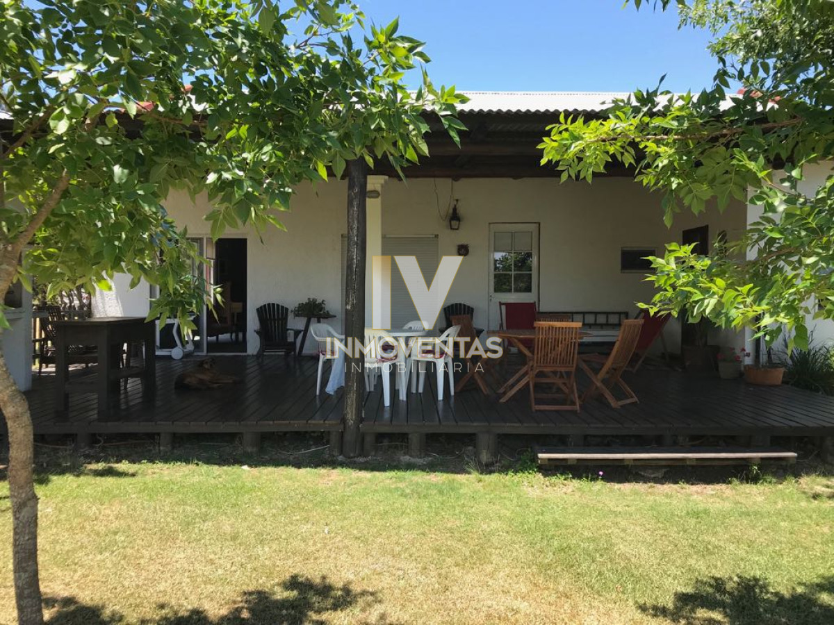 Chacra ID.319 - Chacra muy cerca de Ruta 104 y camino Eguzquiza, casa y piscina. Consulte!!!!