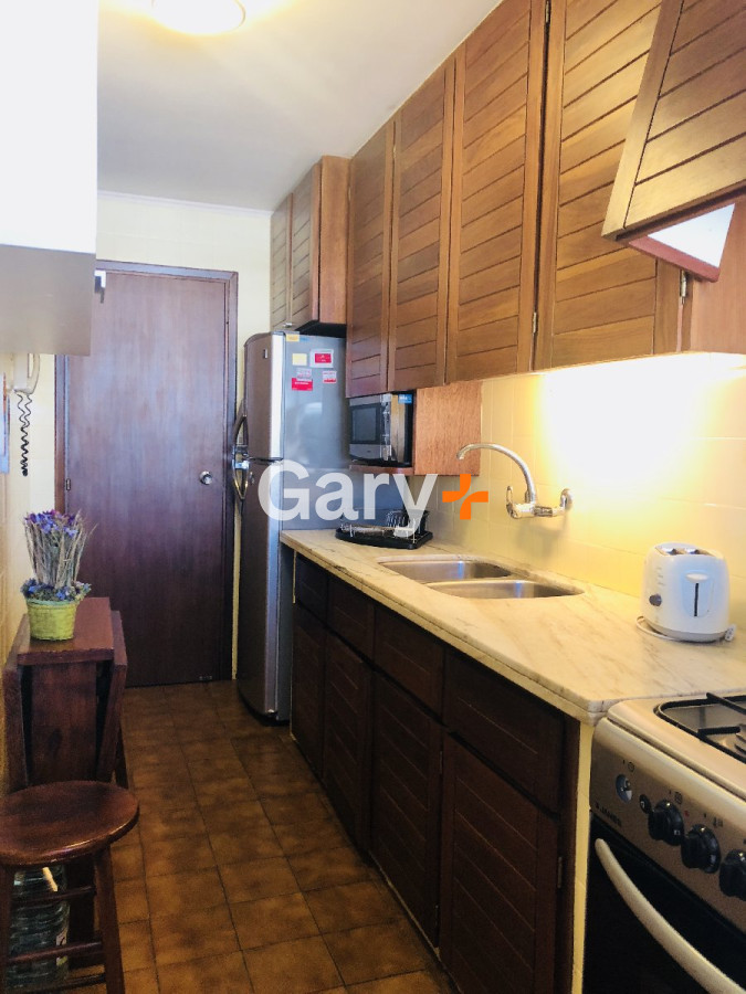 Apartamento ID.27463 - Apto de 2 dormitorios 2 baños, en la entrada de Punta del Este, Parada 1 mansa el edificio cuenta con servicio de playa en mansa y  brava.