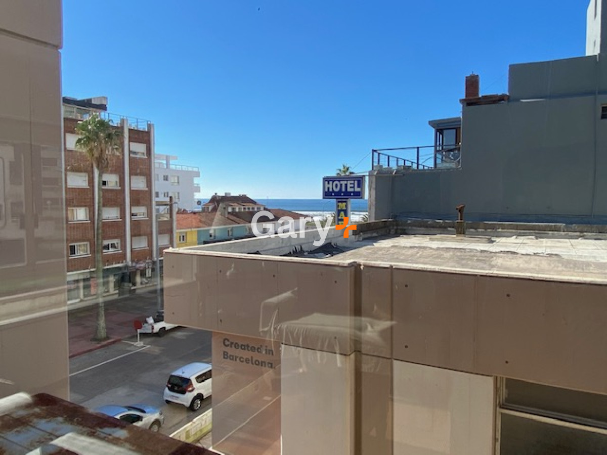 Apartamento ID.24423 - Muy lindo departamento 2 domitorios 2 baños en plena entrada a la peninsula.