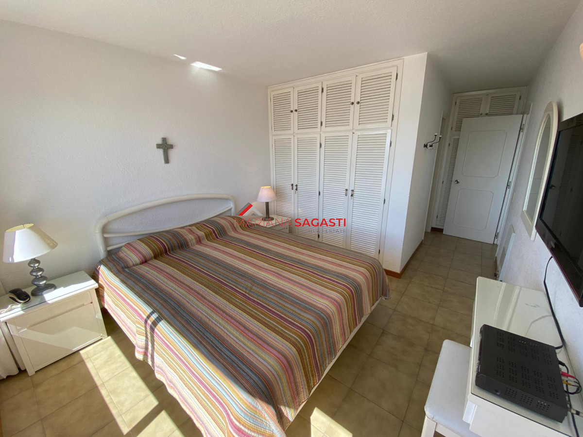 Apartamento ID.3525 - Apto en Peninsula de 3 dor, 3 baños cocina con lavadero vistas espectaculares!