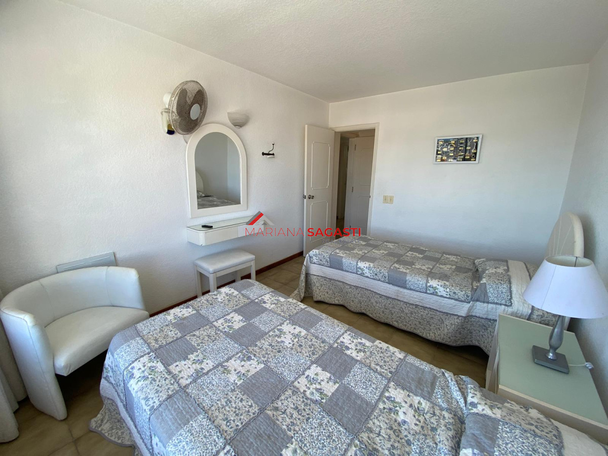 Apartamento ID.3525 - Apto en Peninsula de 3 dor, 3 baños cocina con lavadero vistas espectaculares!