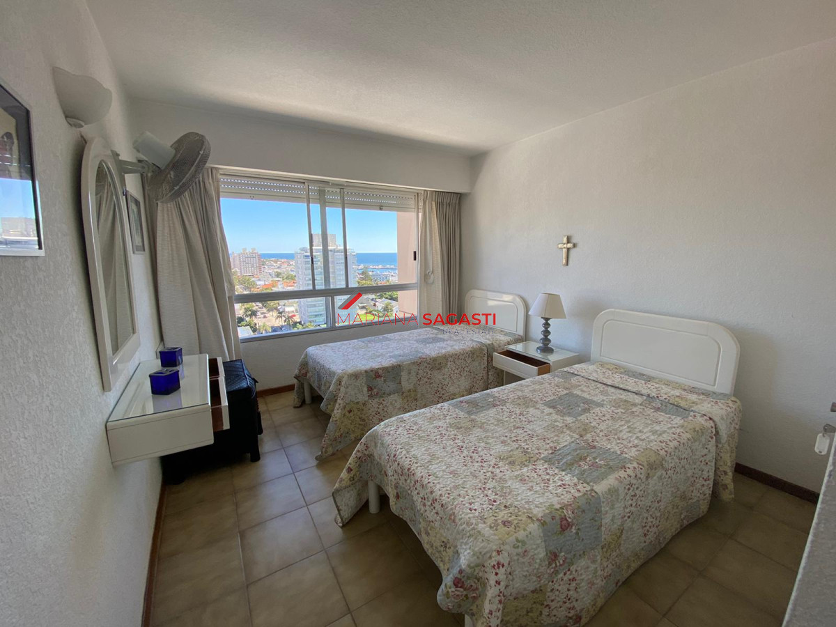 Apartamento ID.3525 - Apto en Peninsula de 3 dor, 3 baños cocina con lavadero vistas espectaculares!