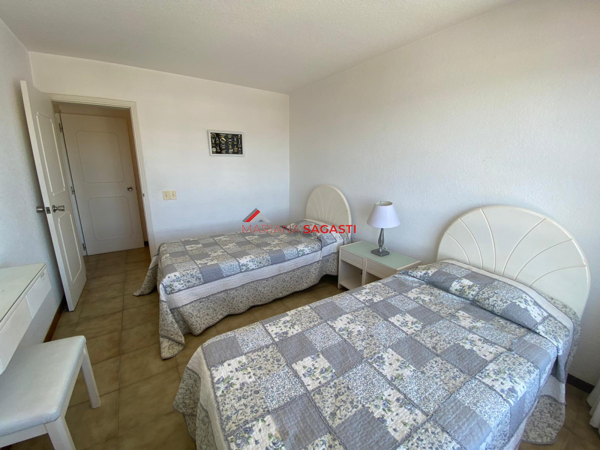 Apartamento ID.3525 - Apto en Peninsula de 3 dor, 3 baños cocina con lavadero vistas espectaculares!
