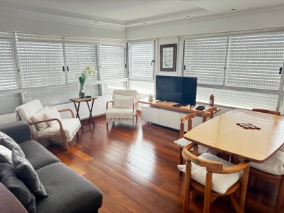 Espectacular unidad reciclada a nuevo! a metros de todo en península