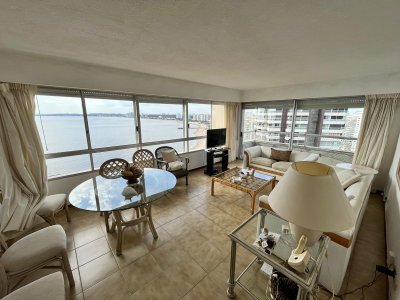 Apartamento de 3 dormitorios en Torre Gattas , Punta del este , Maldonado 