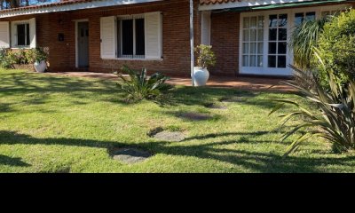 Casa en Venta de 3 dormitorios en Playa Mansa, Punta del este