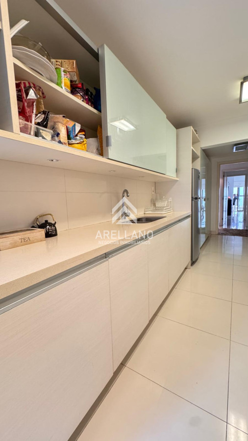 Apartamento ID.5201 - Venta apartamento 2 dormitorios frente a la playa Brava parada 3