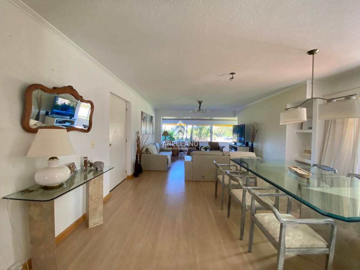 Apartamento ID.5558 - Venta Apartamento en primera linea de la rambla mansa