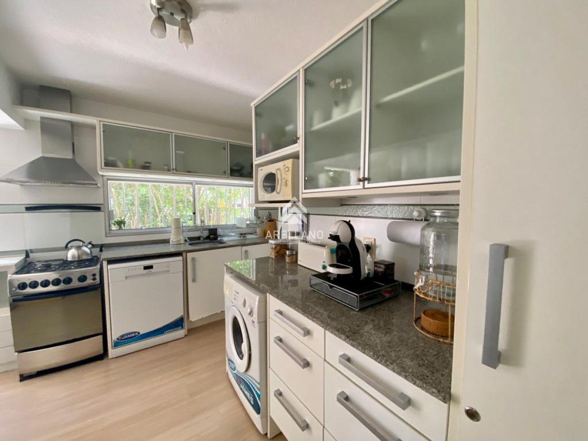 Apartamento ID.5558 - Venta Apartamento en primera linea de la rambla mansa