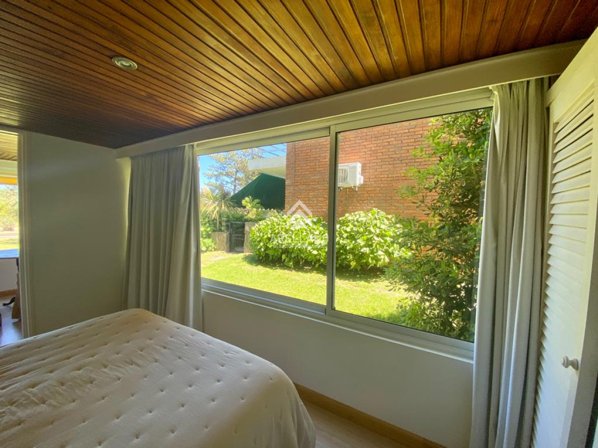 Apartamento ID.5558 - Venta Apartamento en primera linea de la rambla mansa