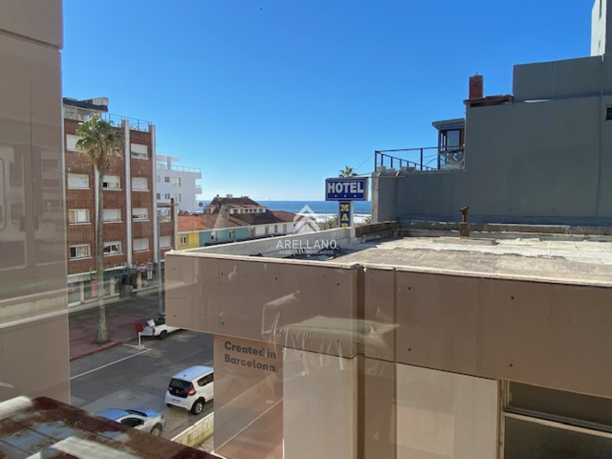 Apartamento ID.958 - Venta 2 dormitorios 2 baños Peninsula.