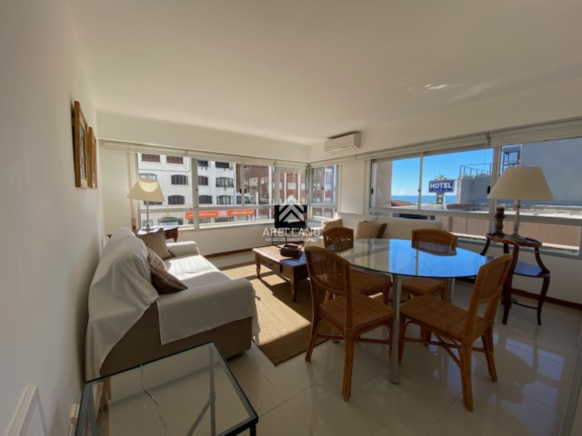 Apartamento ID.958 - Venta 2 dormitorios 2 baños Peninsula.