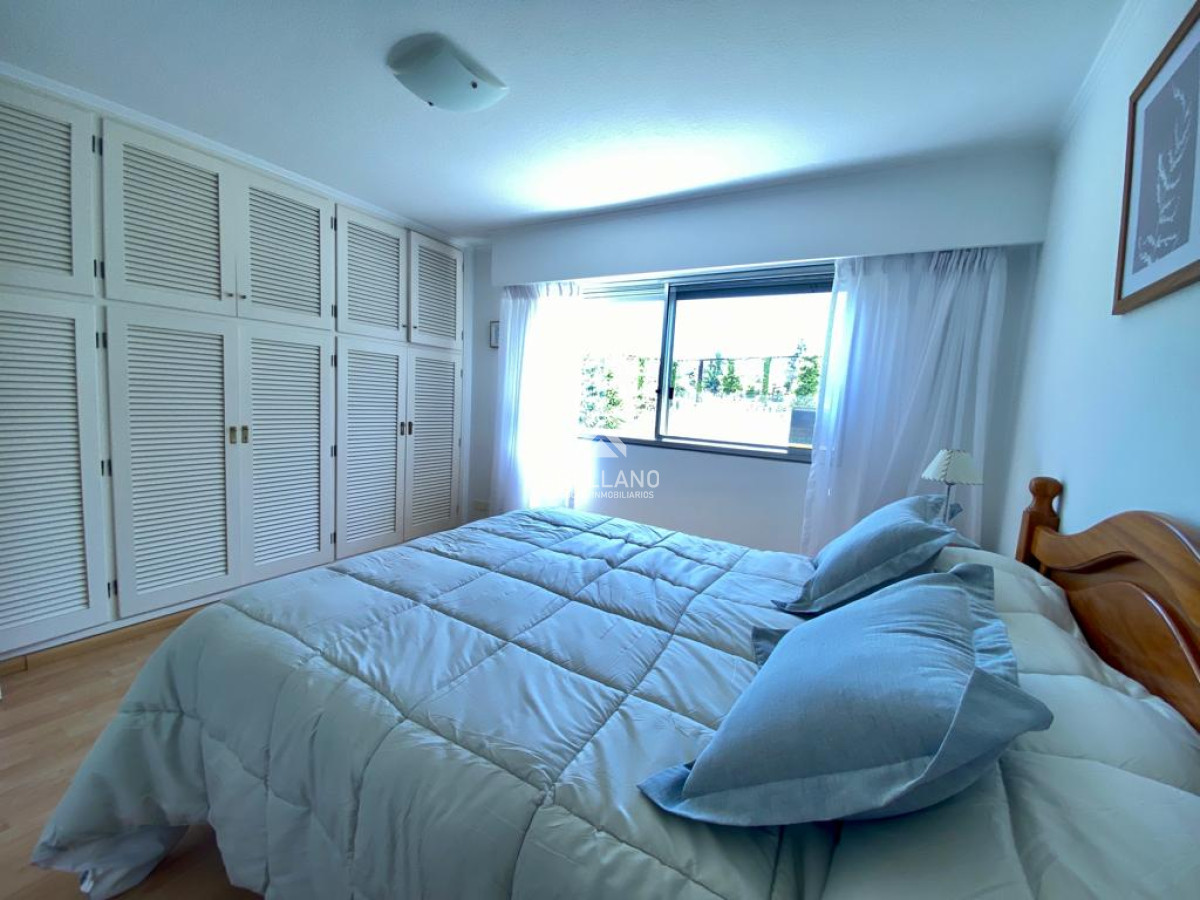 Apartamento ID.5558 - Venta Apartamento en primera linea de la rambla mansa