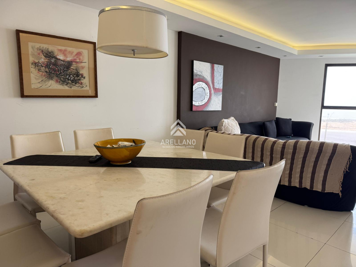 Apartamento ID.5201 - Venta apartamento 2 dormitorios frente a la playa Brava parada 3