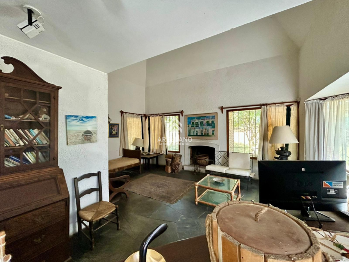 Casa ID.6143 - Venta casa 3 dormitorios  Marly