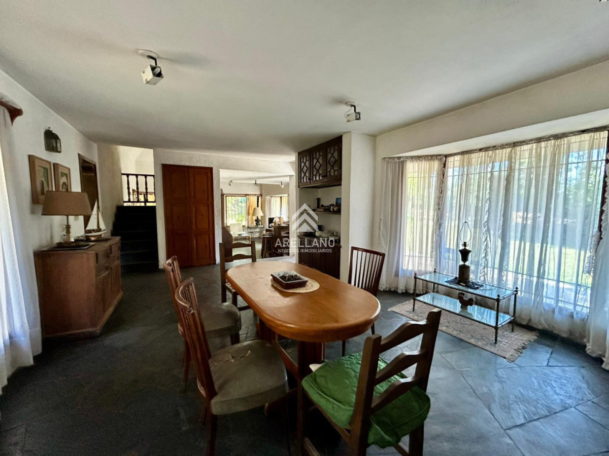Casa ID.6143 - Venta casa 3 dormitorios  Marly