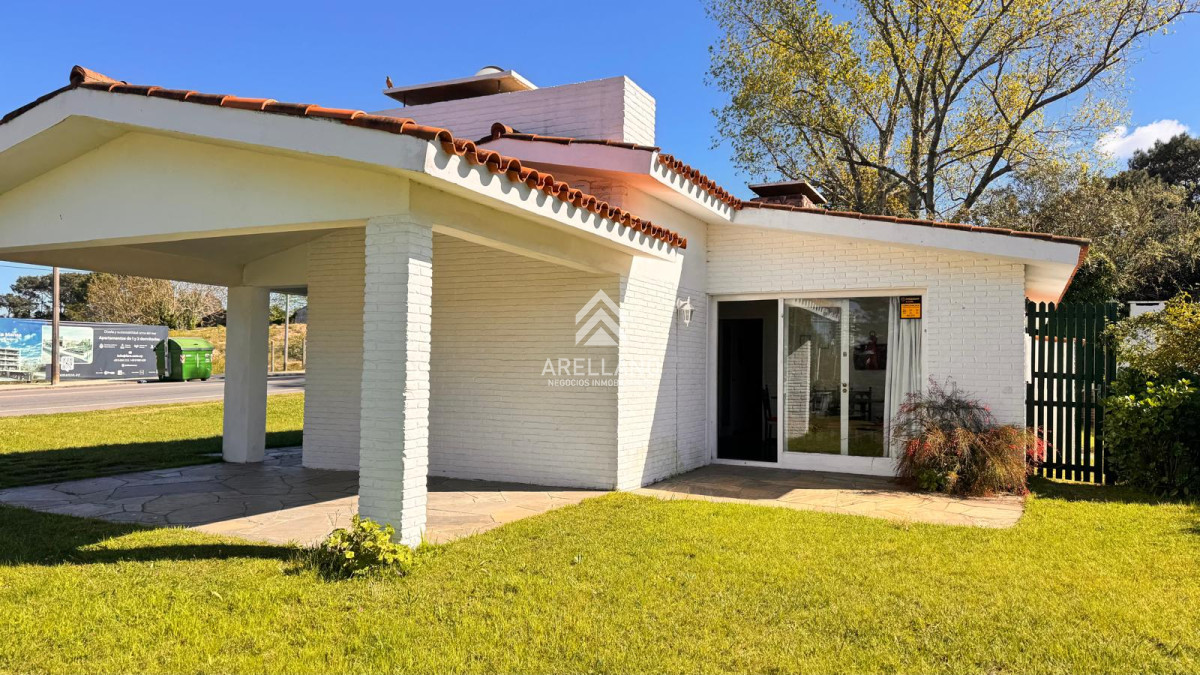 Casa ID.4353 - CASA DE 3 DORMITORIOS CERCA DEL MAR PLAYA MANSA