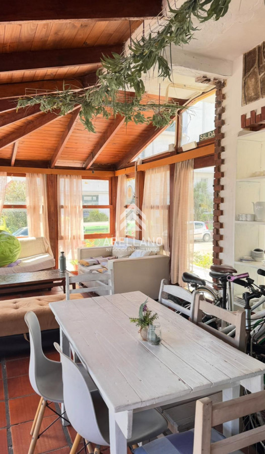 Casa ID.4819 - Casa a pasos de la rambla mansa - Apta para Hostel y gastronomía.