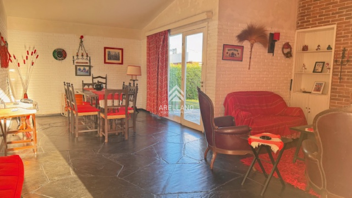 Casa ID.4353 - CASA DE 3 DORMITORIOS CERCA DEL MAR PLAYA MANSA