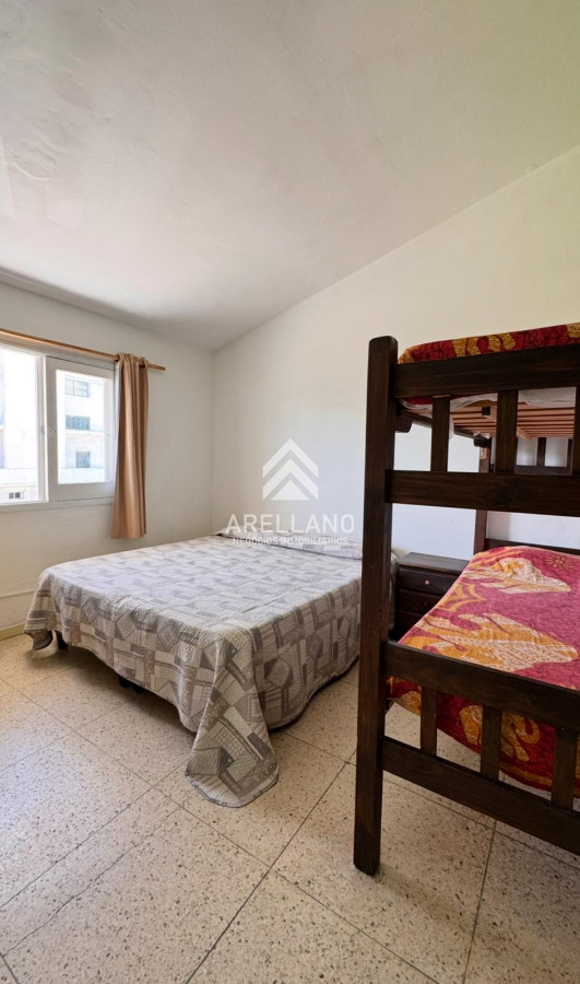 Casa ID.4819 - Casa a pasos de la rambla mansa - Apta para Hostel y gastronomía.