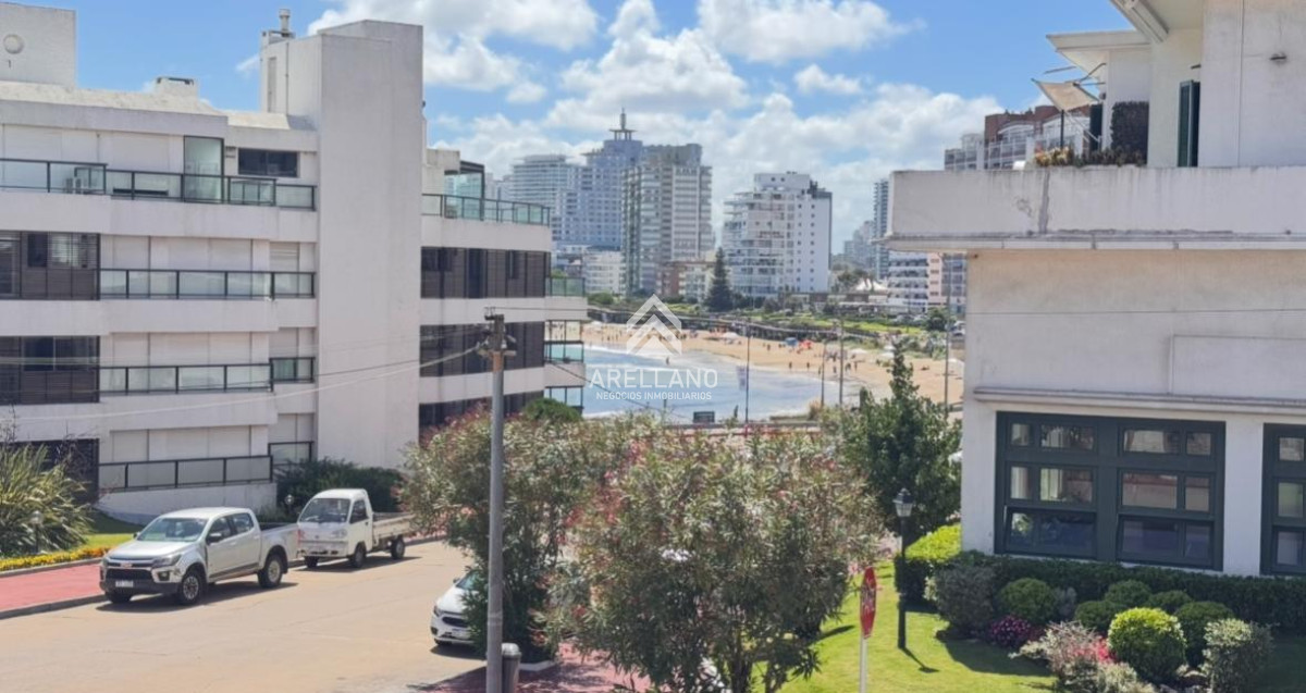 Casa ID.4819 - Casa a pasos de la rambla mansa - Apta para Hostel y gastronomía.