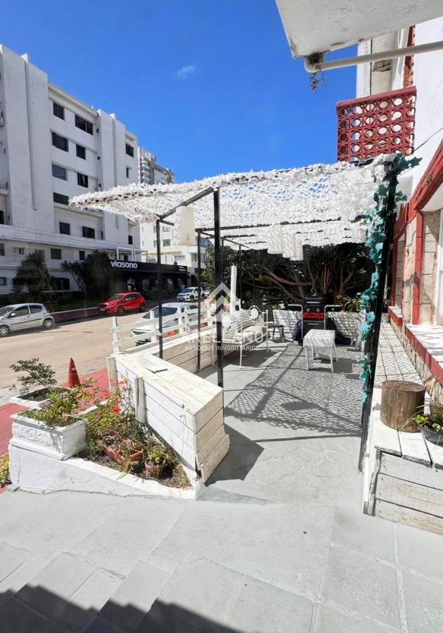 Casa ID.4819 - Casa a pasos de la rambla mansa - Apta para Hostel y gastronomía.