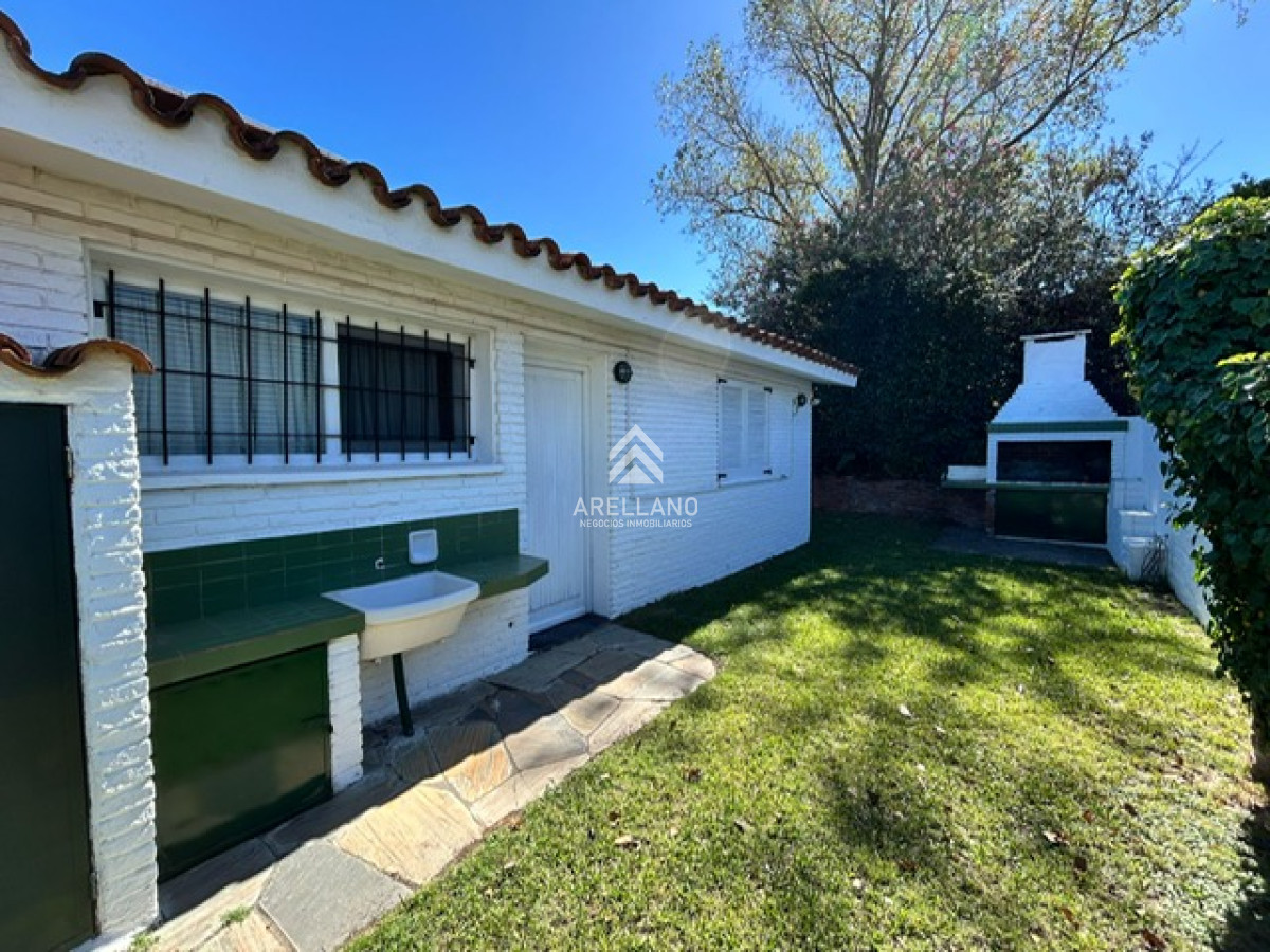 Casa ID.4353 - CASA DE 3 DORMITORIOS CERCA DEL MAR PLAYA MANSA