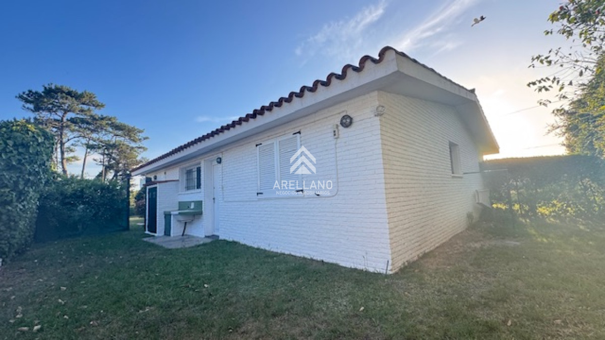 Casa ID.4353 - CASA DE 3 DORMITORIOS CERCA DEL MAR PLAYA MANSA