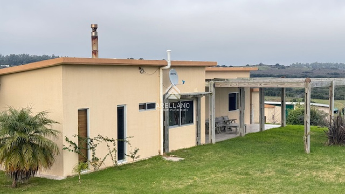 Campo Ref.3611 - Chacra de 6 has con 664 m2 - cerca de Piriapolis