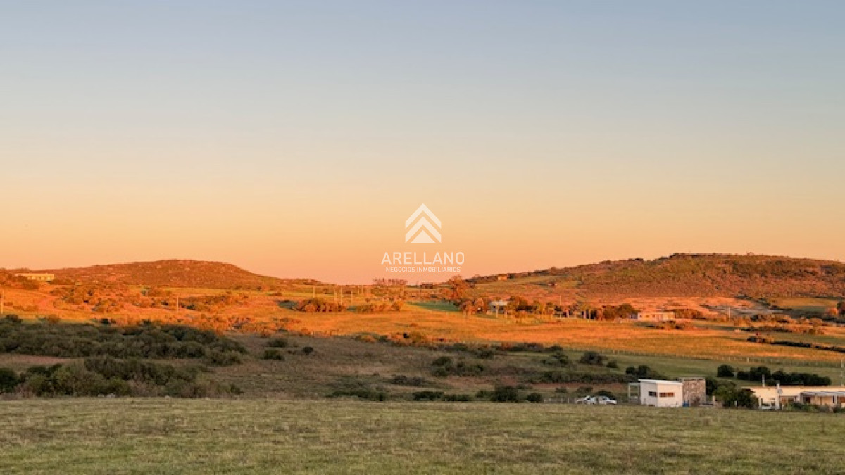 Campo Ref.3611 - Chacra de 6 has con 664 m2 - cerca de Piriapolis